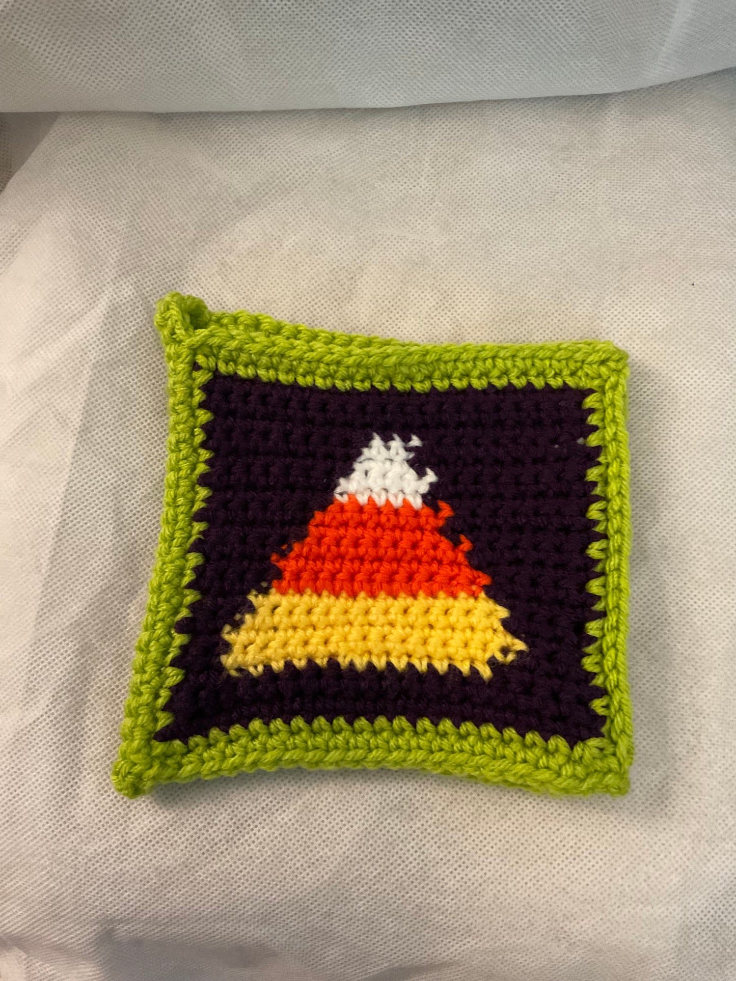 Cup sweater candy corn