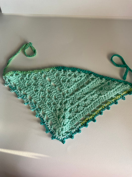 Square mesh bandanna